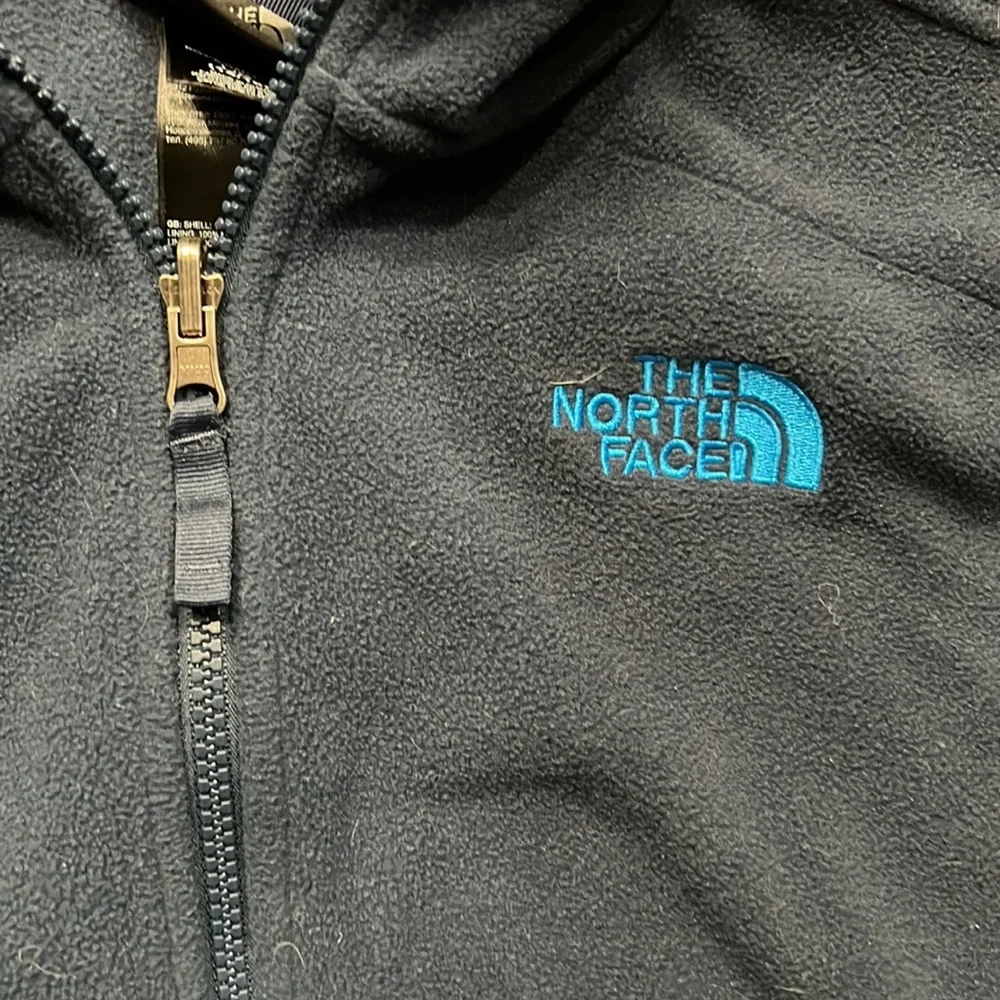The north face zip-up hoodie - Picture 3 of 9